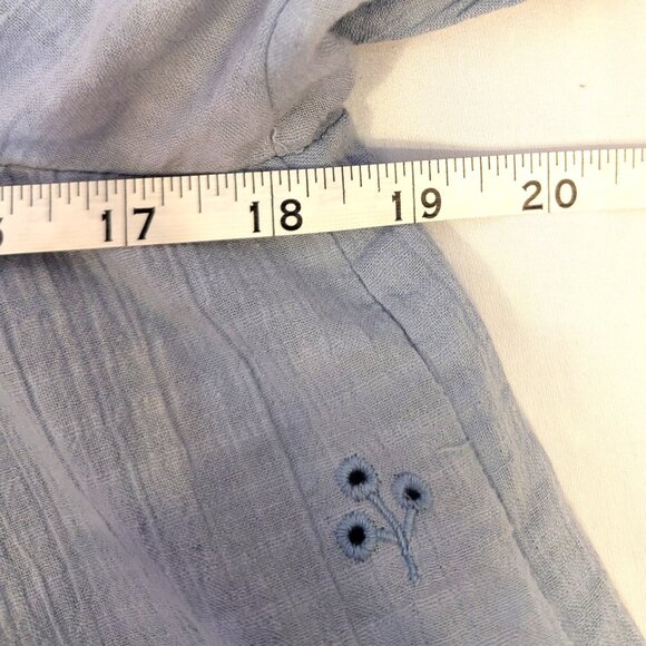 Zara | Cotton Cropped Short Puff Sleeve Light Blue Eyelet Top | Medium - Picture 8 of 12